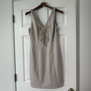 Jessica Howard Gray V-Neck Midi Dress